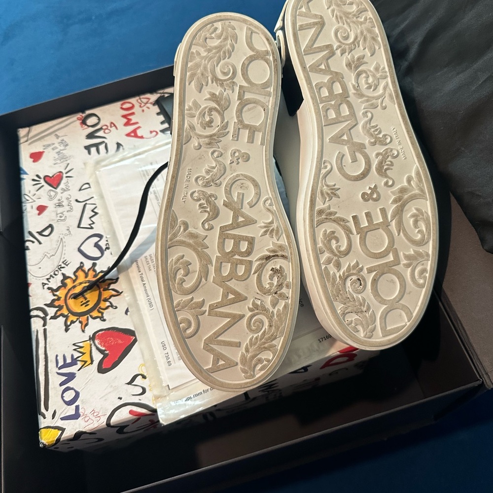 Like New Dolce & Gabbana Sneakers 💯 % Authentic - Picture 6 of 9